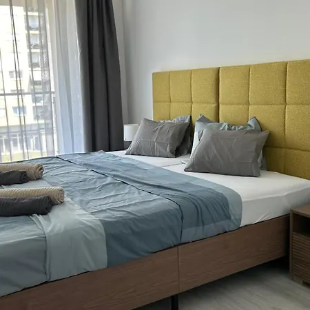 Mango - Fregatt 308 شقة